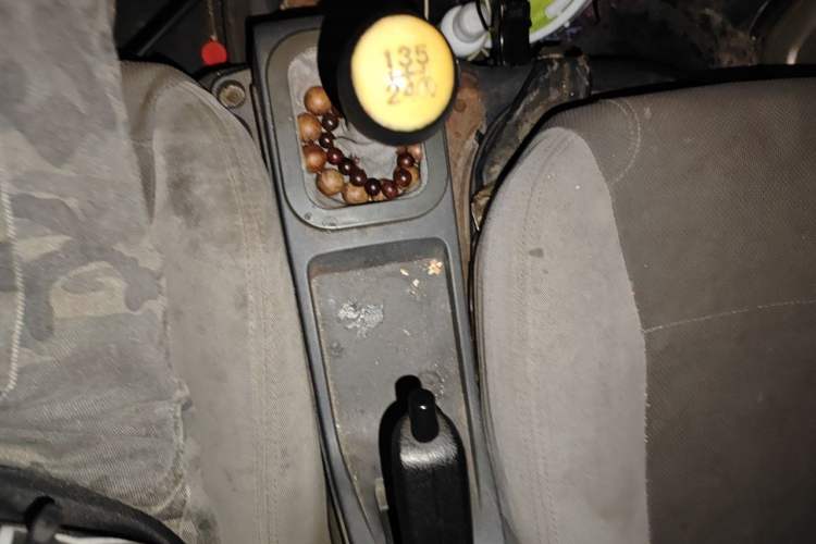 Used Dongfeng Xiaokang K07S 2015 1.2L Practical Version DK12-05 Gear Lever
