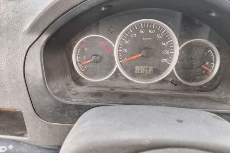 Used Dongfeng Xiaokang K07S 2015 1.2L Practical Version DK12-05 Odometer Close Up