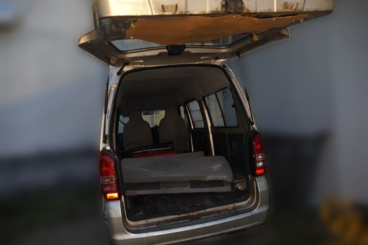 Used Dongfeng Xiaokang K07S 2015 1.2L Practical Version DK12-05 Trunk