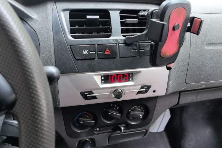 Used Dongfeng Xiaokang K07S 2016 1.2L Practical Version DK12-05 Audio And AC Panel