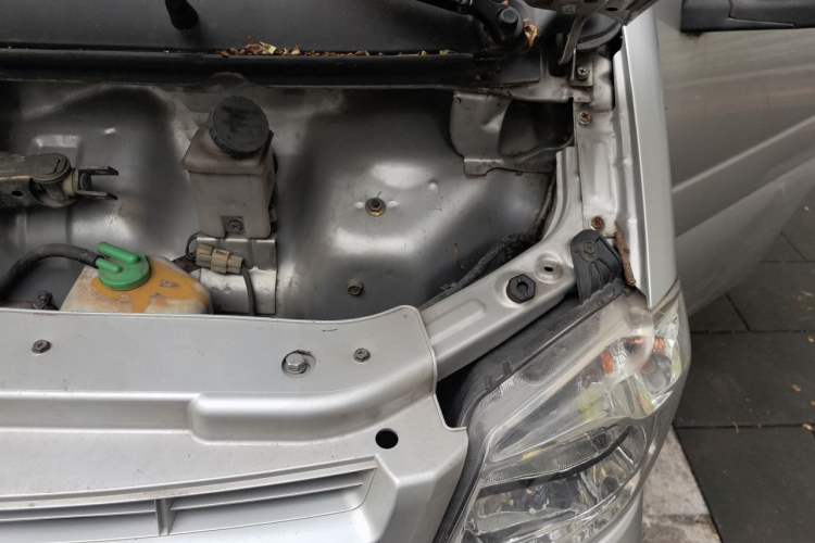 Used Dongfeng Xiaokang K07S 2016 1.2L Practical Version DK12-05 Engine Bay Left