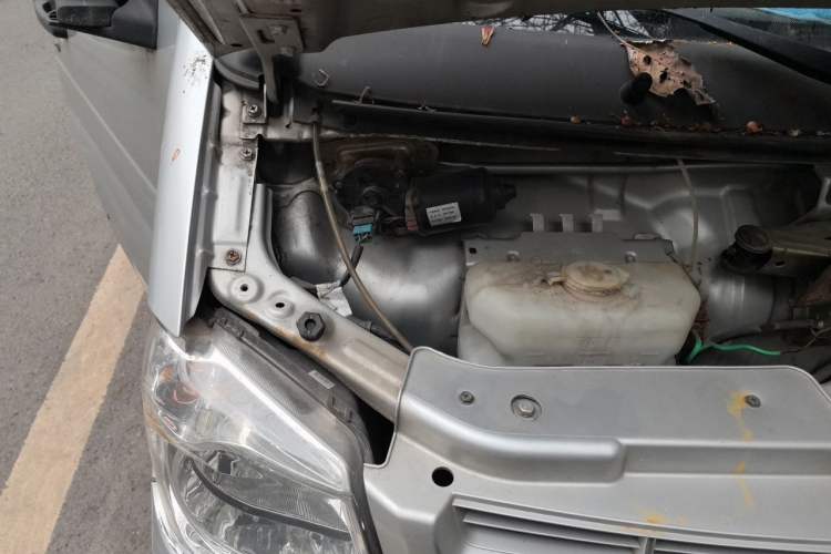 Used Dongfeng Xiaokang K07S 2016 1.2L Practical Version DK12-05 Engine Bay Right