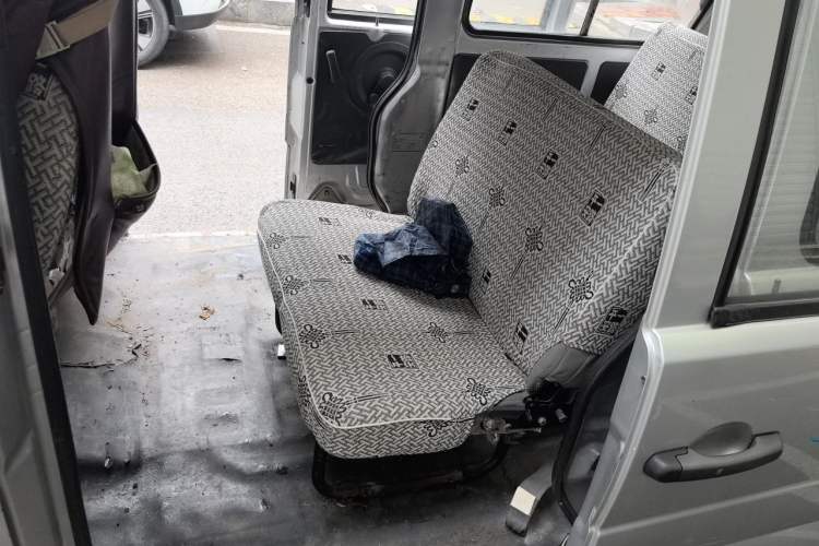 Used Dongfeng Xiaokang K07S 2016 1.2L Practical Version DK12-05 Left Rear Seat