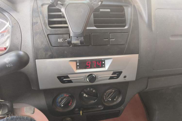 Used Dongfeng Xiaokang K07S 2016 1.2L Practical Version DK12-10 Audio And AC Panel