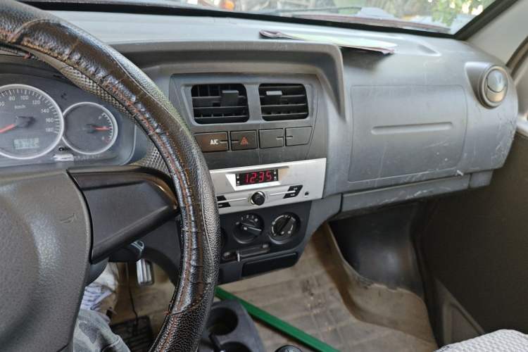 Used Dongfeng Xiaokang K07S 2016 1.0L Practical Version AF10-12 Audio And AC Panel
