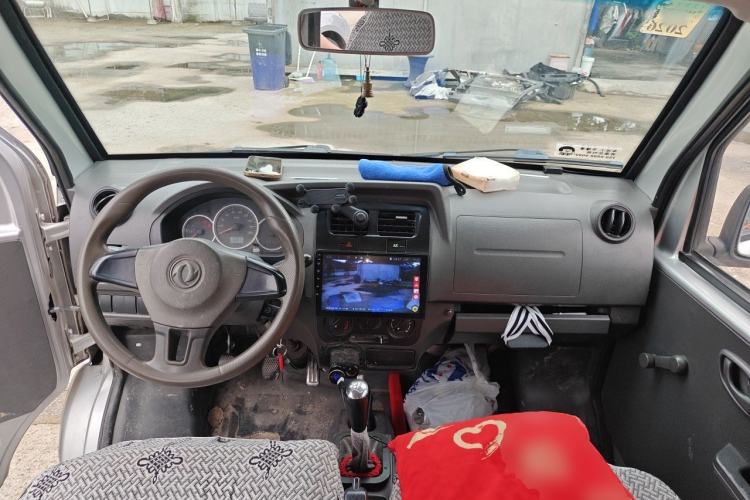 Used Dongfeng Xiaokang K07S 2016 1.2L Practical Version DK12-10 Center Console