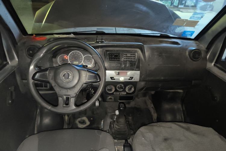 Used Dongfeng Xiaokang K07S 2016 1.0L Practical Version DK10 Center Console