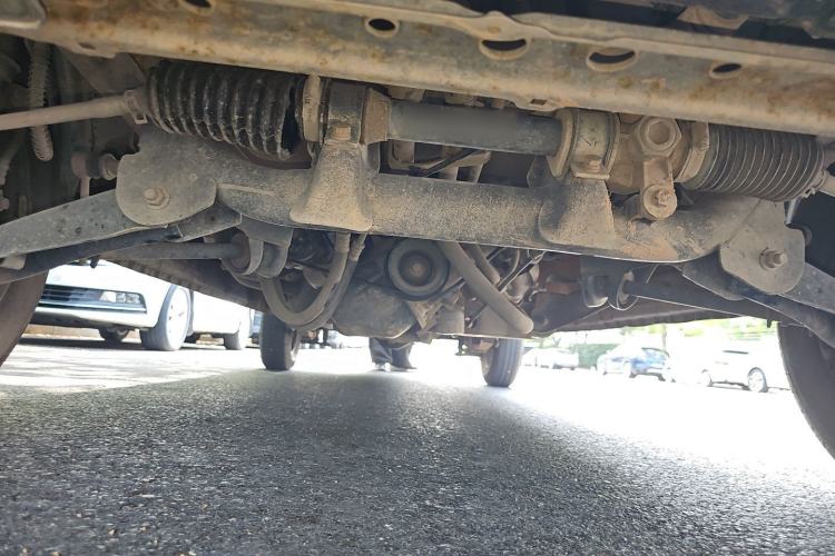 Used Dongfeng Xiaokang K07S 2016 1.2L Practical Version DK12-10 Chassis Front