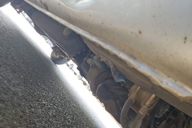 Used Dongfeng Xiaokang K07S 2016 1.2L Practical Version DK12-10 Chassis Front Right