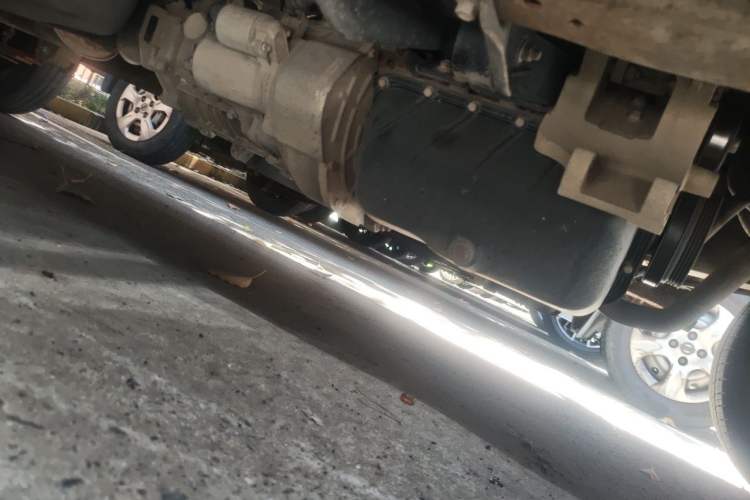 Used Dongfeng Xiaokang K07S 2016 1.2L Practical Version DK12-10 Chassis Front Right