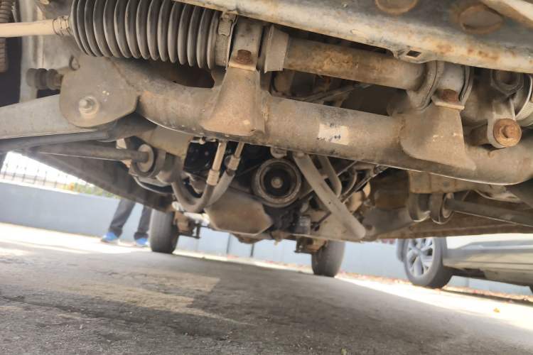 Used Dongfeng Xiaokang K07S 2016 1.2L Practical Version DK12-10 Chassis Front