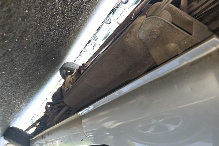 Used Dongfeng Xiaokang K07S 2016 1.2L Practical Version DK12-10 Chassis Rear Right