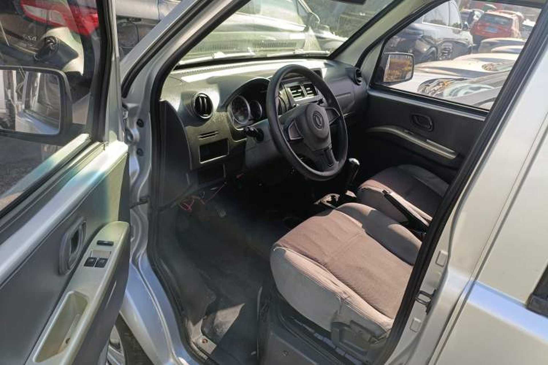 Used Dongfeng Xiaokang K07S 2016 1.2L Standard Edition DK12-10 Driver Seat