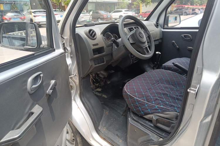 Used Dongfeng Xiaokang K07S 2016 1.2L Practical Version DK12-10 Driver Seat