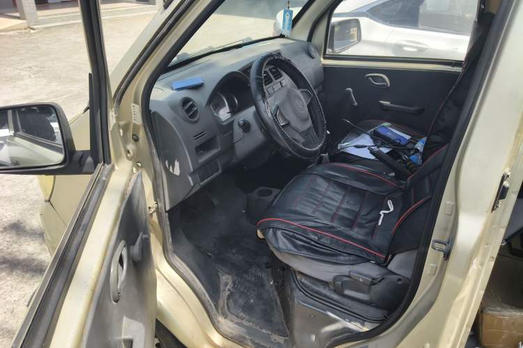 Used Dongfeng Xiaokang K07S 2016 1.2L Practical Version DK12-10 Driver Seat