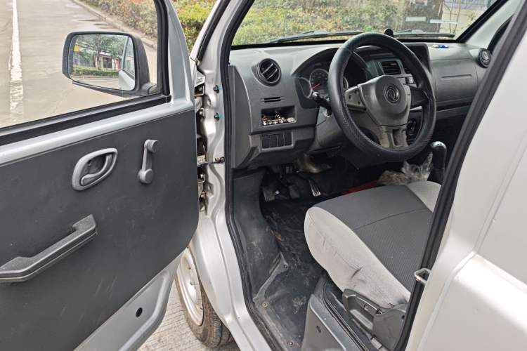 Used Dongfeng Xiaokang K07S 2016 1.2L Practical Version DK12-10 Driver Seat