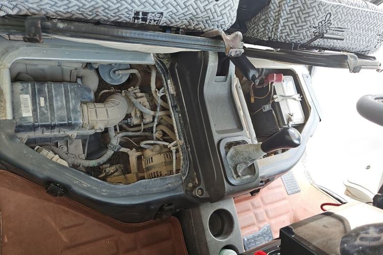 Used Dongfeng Xiaokang K07S 2016 1.2L Practical Version DK12-10 Engine Bay
