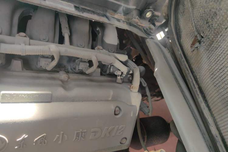 Used Dongfeng Xiaokang K07S 2016 1.2L Practical Version DK12-10 Engine Bay Left