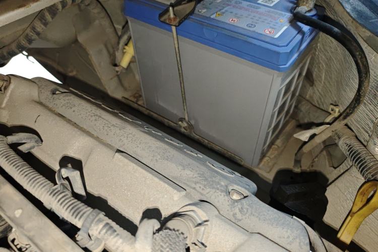 Used Dongfeng Xiaokang K07S 2016 1.2L Practical Version DK12-10 Engine Bay Left