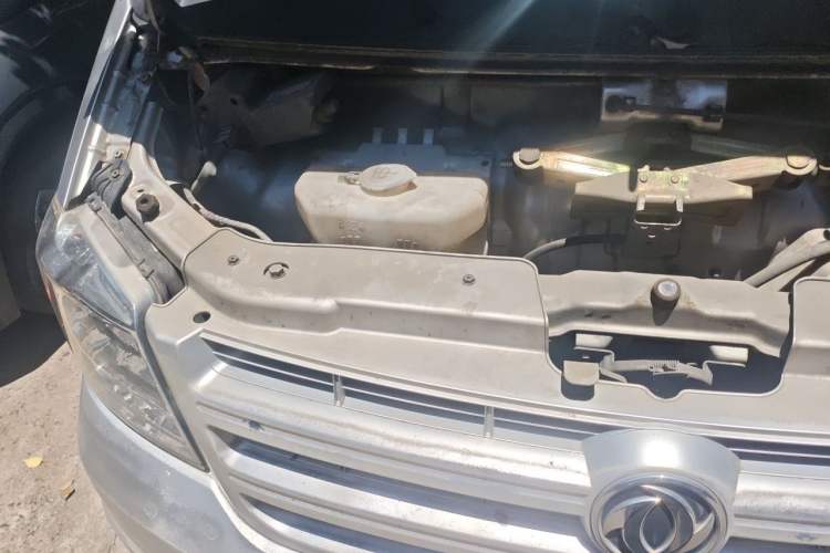 Used Dongfeng Xiaokang K07S 2016 1.2L Practical Version DK12-10 Engine Bay Right