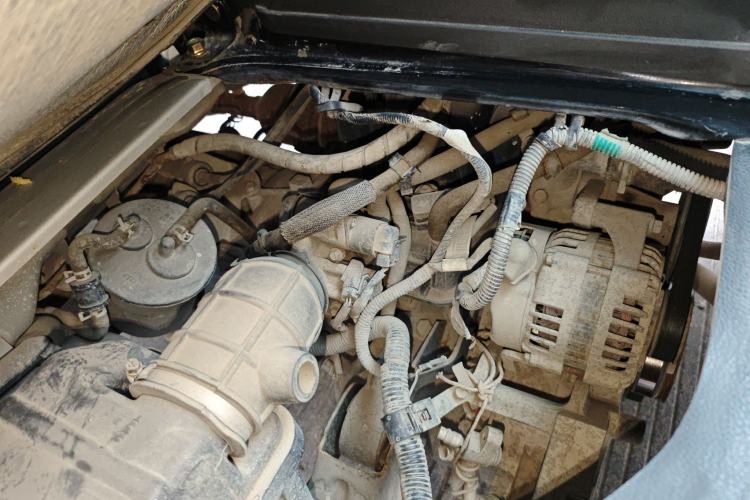 Used Dongfeng Xiaokang K07S 2016 1.2L Practical Version DK12-10 Engine Bay