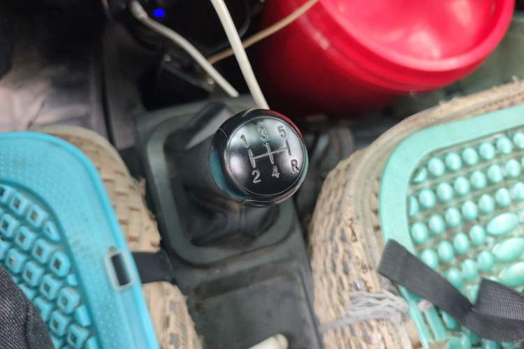 Used Dongfeng Xiaokang K07S 2016 1.0L Practical Version DK10 Gear Lever