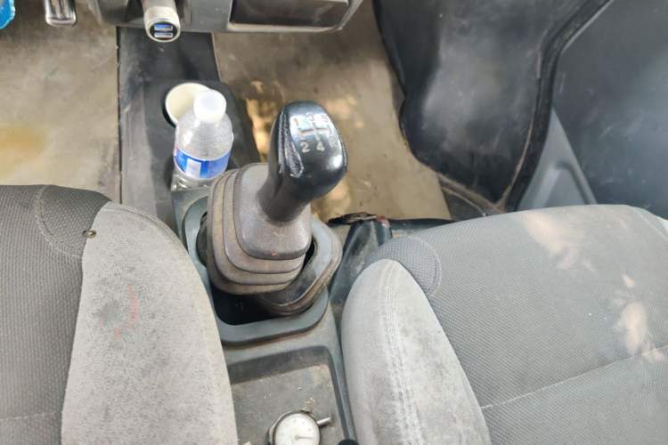 Used Dongfeng Xiaokang K07S 2016 1.0L Practical Version AF11-05 Gear Lever