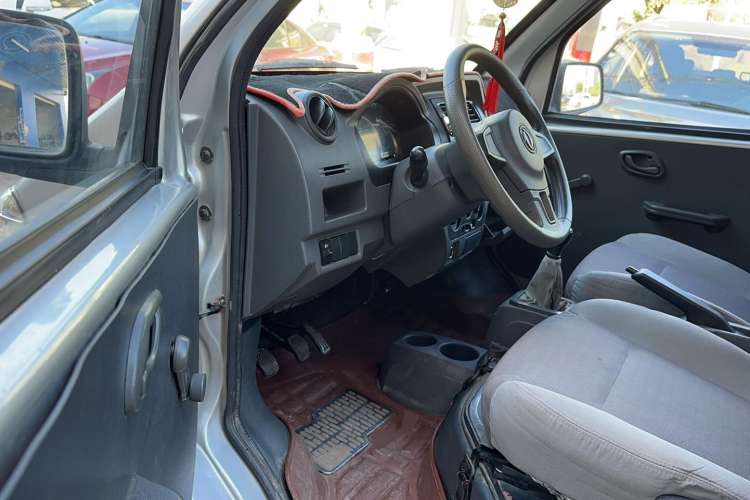 Used Dongfeng Xiaokang K07S 2016 1.0L Practical Version AF10-12 Interior 2