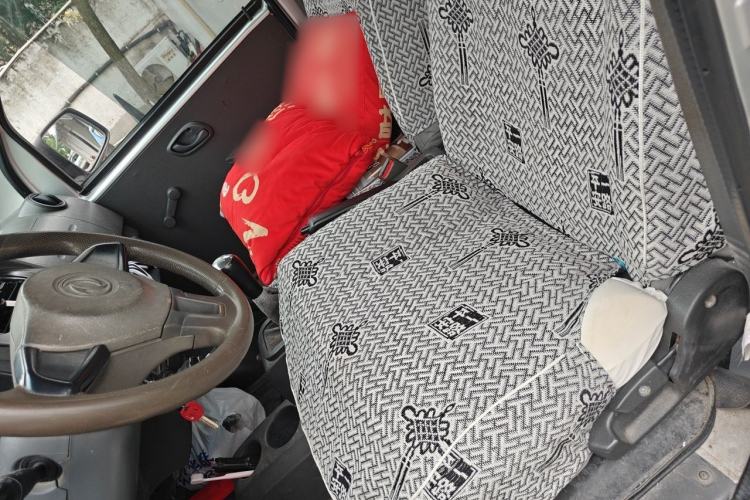 Used Dongfeng Xiaokang K07S 2016 1.2L Practical Version DK12-10 Left Front Seat
