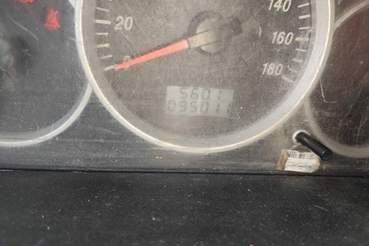 Used Dongfeng Xiaokang K07S 2016 1.2L Practical Version DK12-10 Odometer Close Up