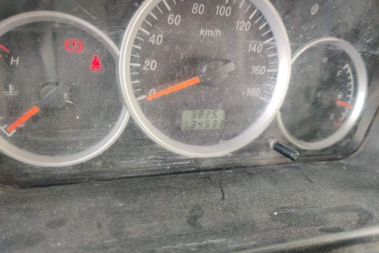 Used Dongfeng Xiaokang K07S 2016 1.0L Practical Version AF11-05 Odometer Close Up