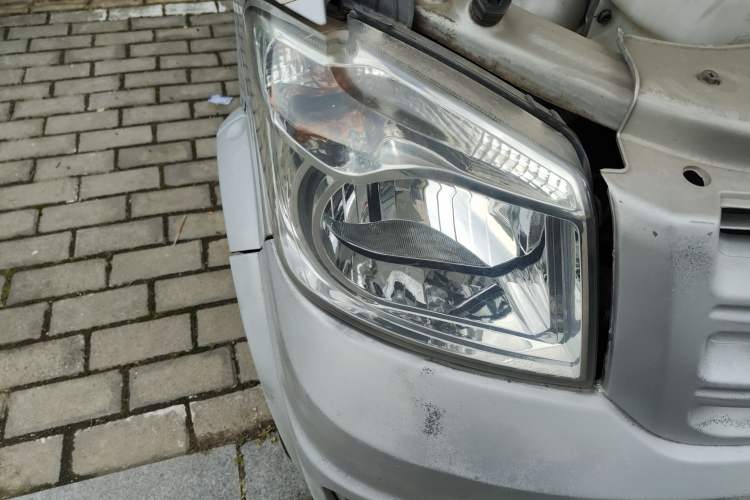 Used Dongfeng Xiaokang K07S 2016 1.2L Practical Version DK12-10 Right Front Headlight