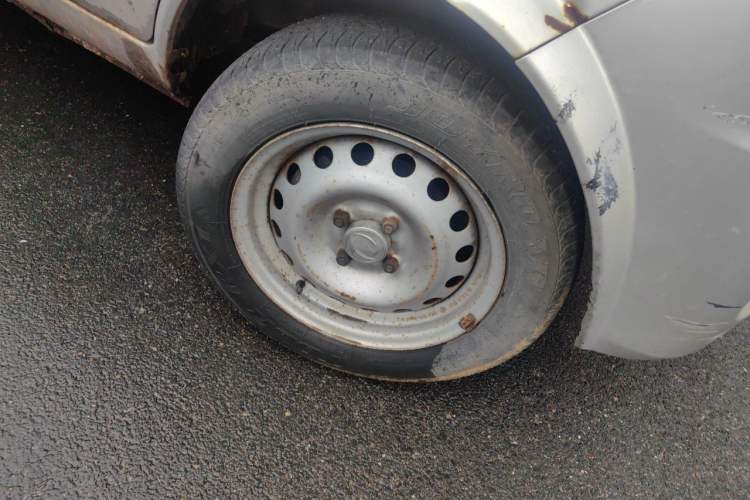 Used Dongfeng Xiaokang K07S 2016 1.2L Practical Version DK12-10 Right Front Wheel Hub