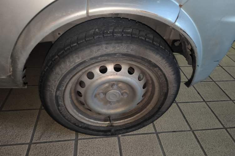 Used Dongfeng Xiaokang K07S 2016 1.0L Practical Version DK10 Right Front Wheel Hub