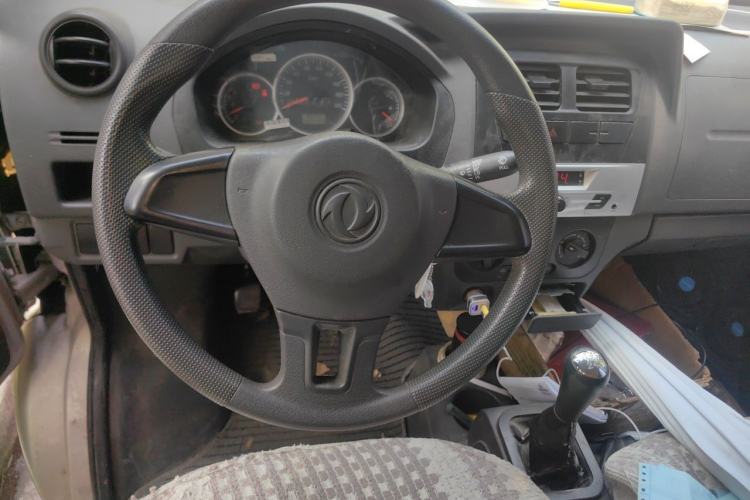 Used Dongfeng Xiaokang K07S 2016 1.2L Practical Version DK12-10 Steering Wheel