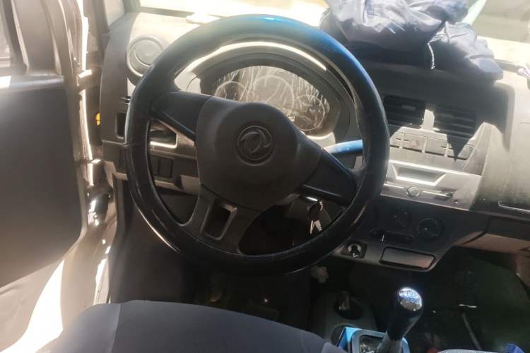Used Dongfeng Xiaokang K07S 2016 1.2L Practical Version DK12-10 Steering Wheel