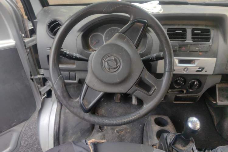 Used Dongfeng Xiaokang K07S 2016 1.2L Practical Version DK12-10 Steering Wheel