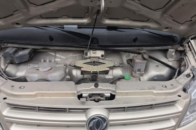 Used Dongfeng Xiaokang K07S 2016 1.2L Practical Version DK12-10 Engine Bay