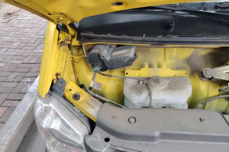 Used Dongfeng Xiaokang K07S 2016 1.0L Practical Version AF11-05 Engine Bay Right