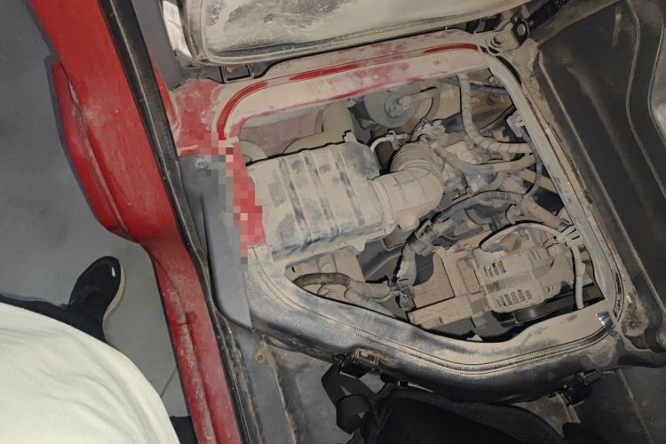 Used Dongfeng Xiaokang K07S 2017 1.2L Practical Version DK12-10 Engine Bay Right