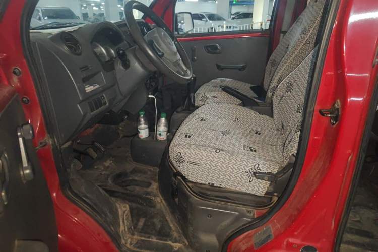 Used Dongfeng Xiaokang K07S 2017 1.2L Practical Version DK12-10 Left Front Seat
