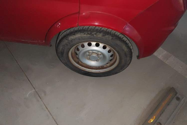 Used Dongfeng Xiaokang K07S 2017 1.2L Practical Version DK12-10 Right Front Wheel Hub