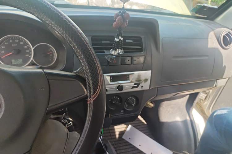 Used Dongfeng Xiaokang K07S 2017 1.2L Practical Version DK12-10 Audio And AC Panel