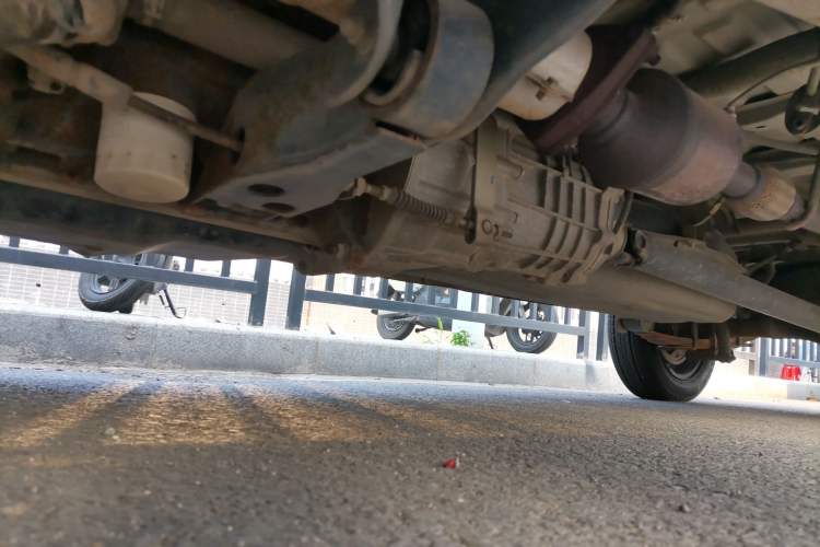 Used Dongfeng Xiaokang K07S 2017 1.2L Practical Version DK12-10 Chassis Front Left