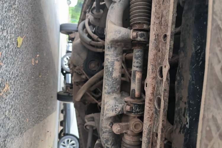 Used Dongfeng Xiaokang K07S 2017 1.2L Practical Version DK12-10 Chassis Front