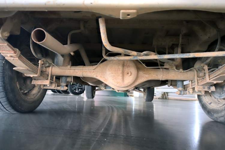 Used Dongfeng Xiaokang K07S 2017 1.2L Practical Version DK12-10 Chassis Rear