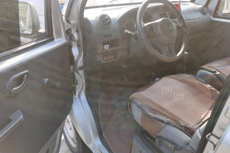 Used Dongfeng Xiaokang K07S 2017 1.2L Practical Version DK12-10 Driver Seat