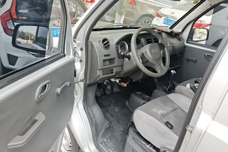 Used Dongfeng Xiaokang K07S 2017 1.2L Practical Version DK12-10 Driver Seat