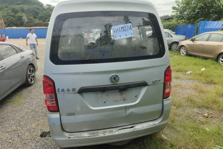 Used Dongfeng Xiaokang K07S 2017 1.2L Practical Version DK12-10 Exterior 3
