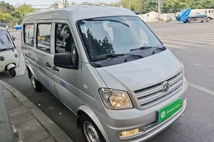 Used Dongfeng Xiaokang K07S 2017 1.2L Practical Version DK12-10 Front Right 45 Deg